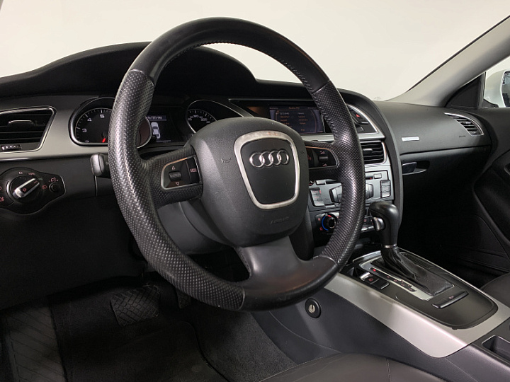 AUDI A5 1.8, 2011 года, Вариатор, БЕЛЫЙ