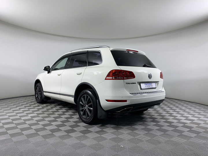 VOLKSWAGEN Touareg 3.6, 2011 года, Автоматическая, БЕЛЫЙ