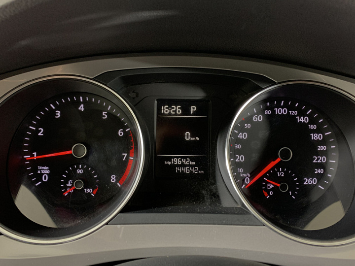 VOLKSWAGEN Jetta 1.6, 2017 года, Автоматическая, БЕЛЫЙ