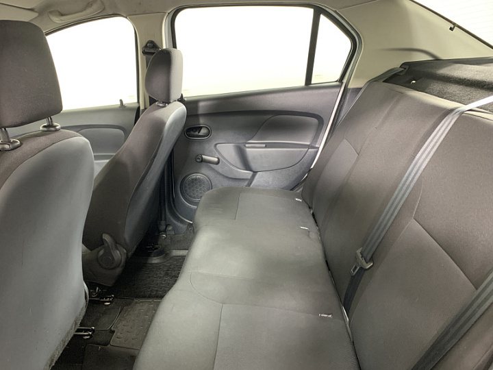 RENAULT Logan 1.6, 2015 года, Механика, БЕЛЫЙ