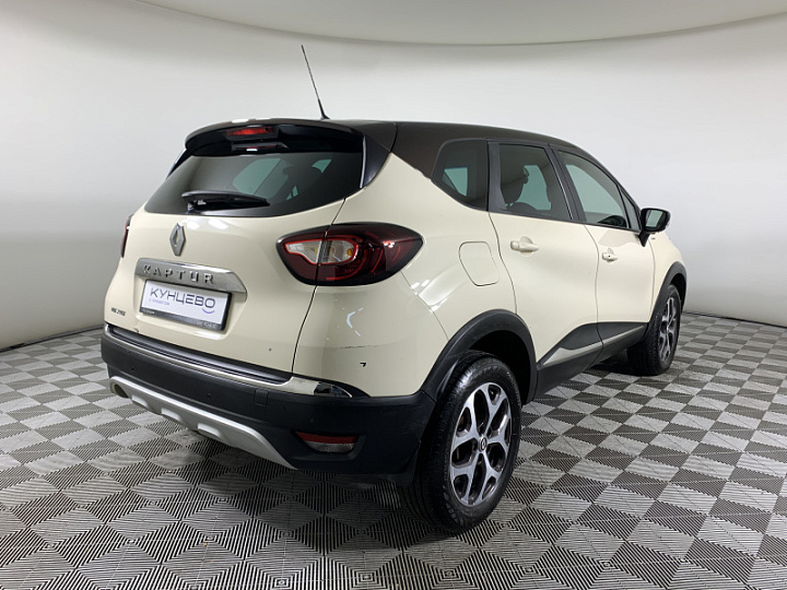 RENAULT Kaptur 1.6, 2018 года, Вариатор, БЕЖЕВЫЙ