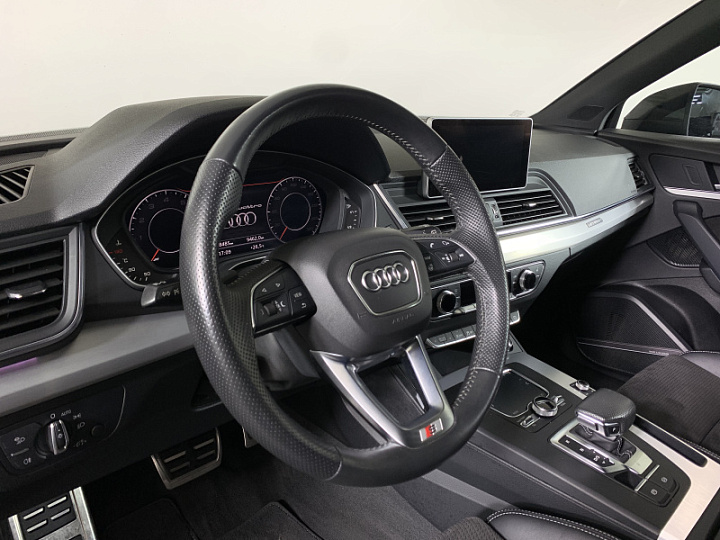 Audi Q5 2, 2020 года, Робот, Светло серый