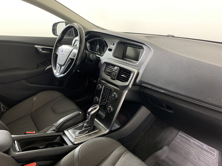 VOLVO V40 1.6, 2015 года, Робот, Бронзовый