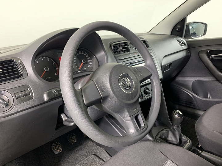 VOLKSWAGEN Polo 1.6, 2014 года, Механика, Серебристо-желтый