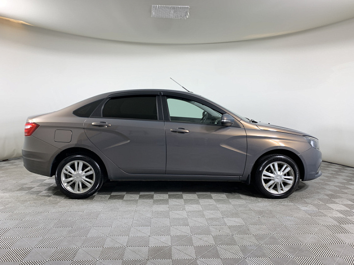 Lada Vesta 1.8, 2018 года, Робот, Серо-голубой