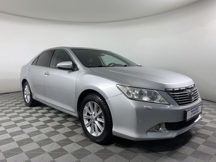TOYOTA Camry 3.5, 2012 года, Автоматическая, Серебристый