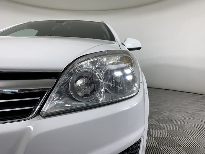 OPEL Astra 1.8, 2012 года, Автоматическая, БЕЛЫЙ