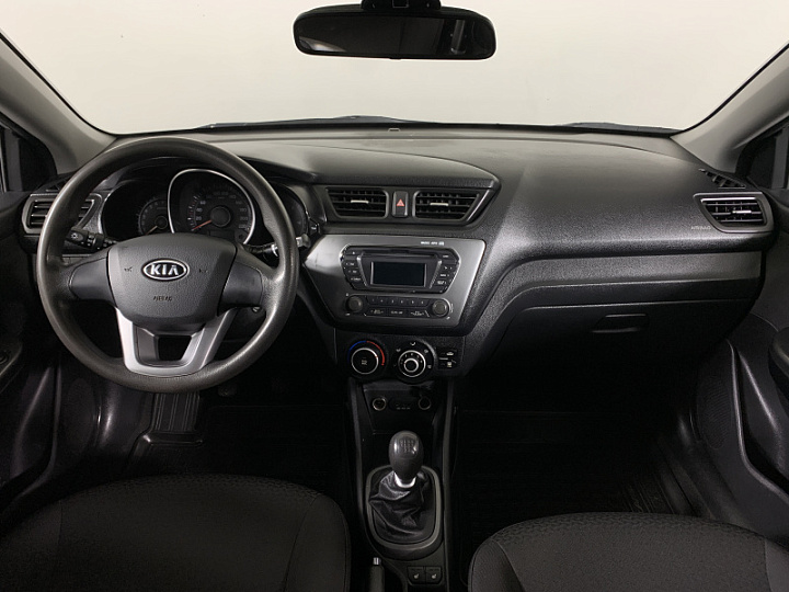 KIA Rio 1.6, 2012 года, Механика, Серебристый