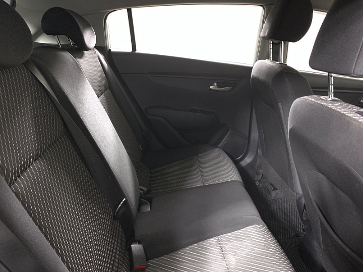 KIA Rio 1.4, 2018 года, Автоматическая, БЕЛЫЙ