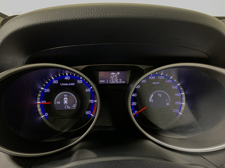HYUNDAI ix35 2, 2014 года, Механика, СЕРЫЙ