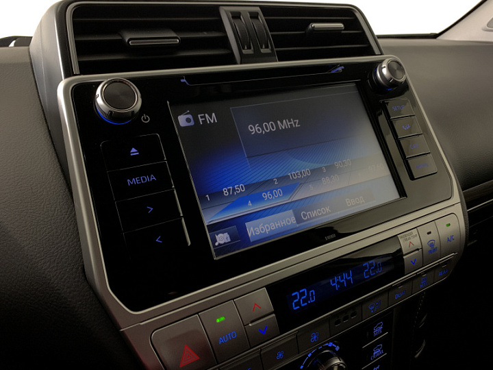 TOYOTA Land Cruiser Prado 2.8, 2018 года, Автоматическая, БЕЛЫЙ