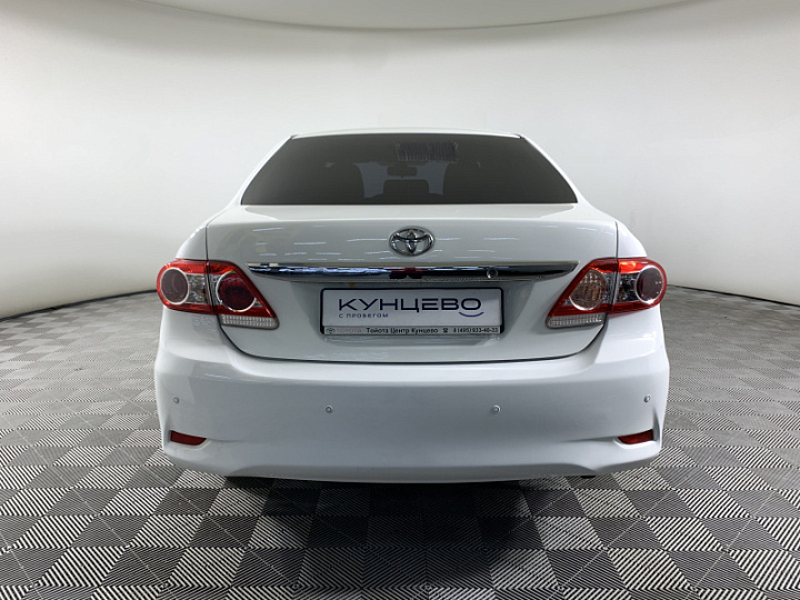TOYOTA Corolla 1.6, 2012 года, Автоматическая, БЕЛЫЙ
