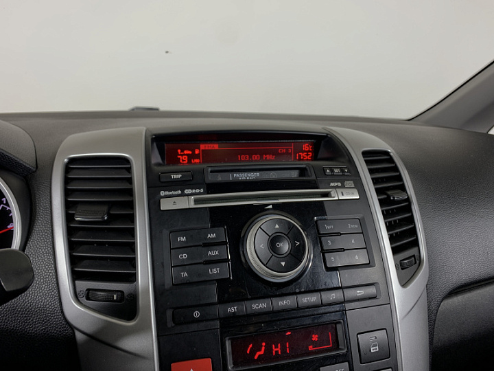 KIA Venga 1.6, 2012 года, Автоматическая, КРАСНЫЙ
