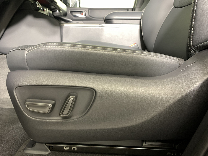 Toyota Land Cruiser Prado 250 2.8, 2025 года, Автоматическая, Черный