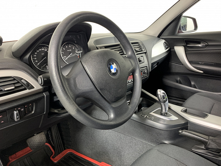 BMW 1 серии 1.6, 2012 года, Автоматическая, КРАСНЫЙ