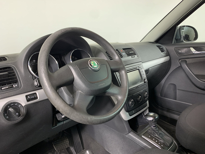 SKODA Yeti 1.2, 2012 года, Робот, СЕРЫЙ