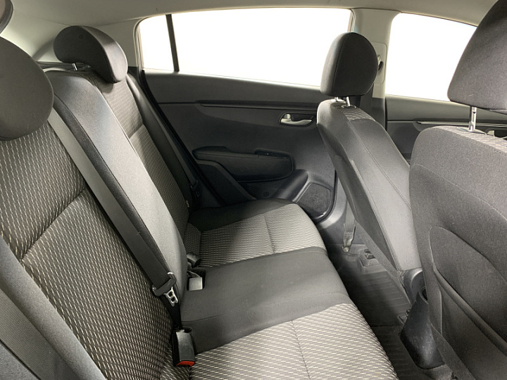 KIA Rio X-Line 1.6, 2018 года, Механика, СВЕТЛО-КОРИЧНЕВЫЙ