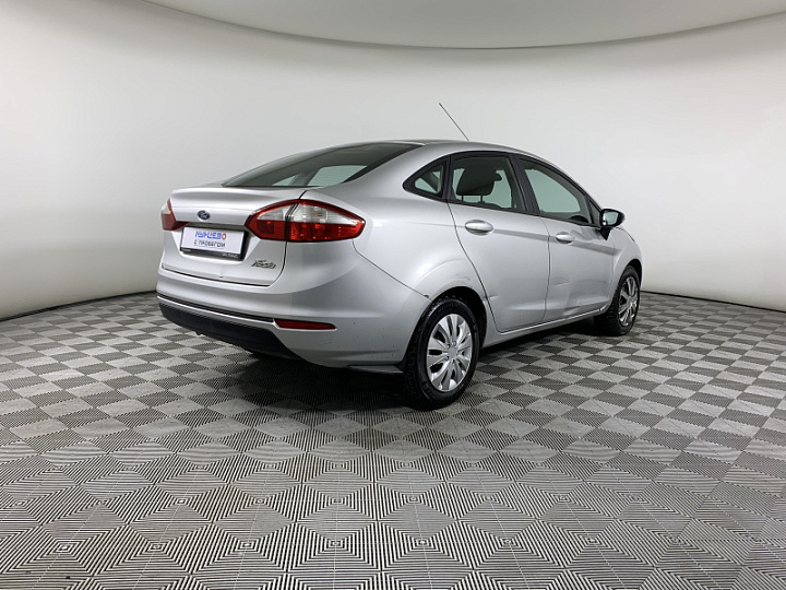 FORD Fiesta 1.6, 2015 года, Робот, Серебристый