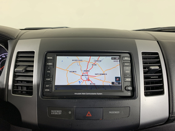Mitsubishi Outlander 2.4, 2012 года, Вариатор, ЧЕРНЫЙ