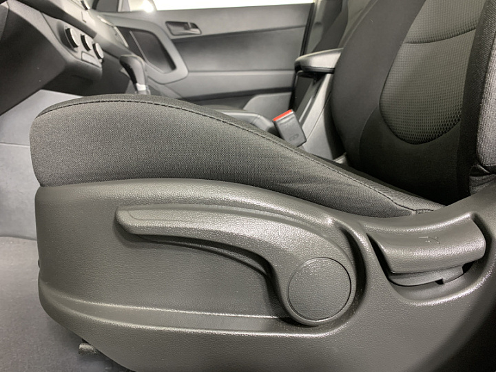 HYUNDAI Creta 1.6, 2018 года, Автоматическая, БЕЖЕВЫЙ