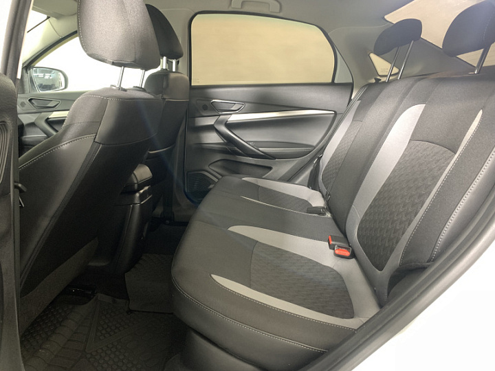 LADA (ВАЗ) Vesta 1.6, 2024 года, Механика, Белый