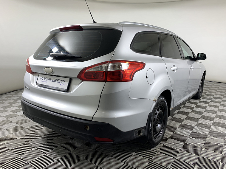 FORD Focus 1.6, 2014 года, Механика, Серебристый