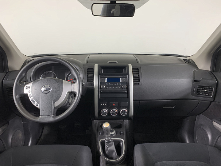 NISSAN X-Trail 2, 2012 года, Механика, Серебристый