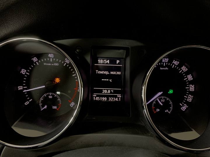 SKODA Yeti 1.8, 2013 года, Робот, БЕЛЫЙ