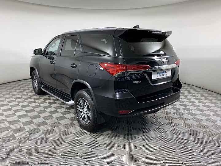 TOYOTA Fortuner 2.8, 2021 года, Автоматическая, ЧЕРНЫЙ