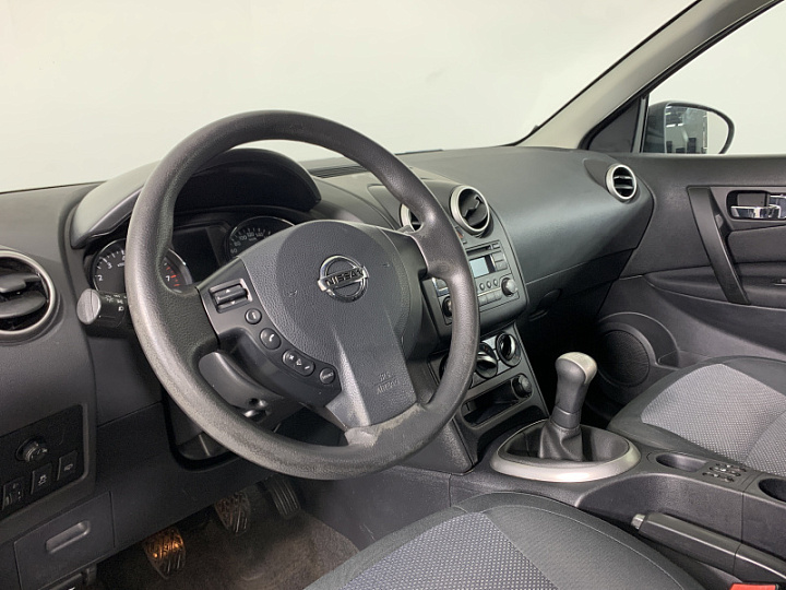 NISSAN Qashqai 1.6, 2013 года, Механика, ЧЕРНЫЙ