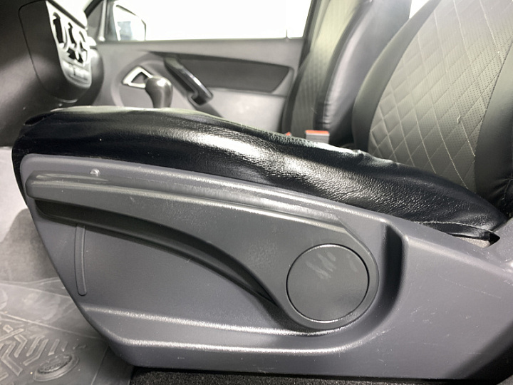 Lada Granta 1.6, 2023 года, Механика, ЧЕРНЫЙ