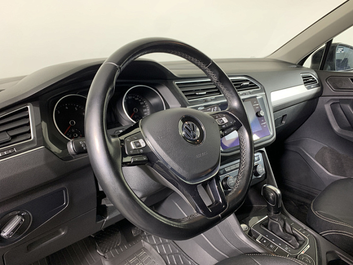 VOLKSWAGEN Tiguan 1.4, 2019 года, Робот, ЧЕРНЫЙ