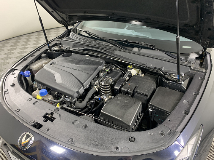 CHANGAN UNI-V 1.5, 2023 года, Автоматическая, ЧЕРНЫЙ