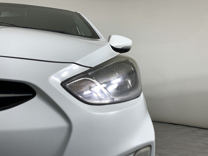 HYUNDAI Solaris 1.6, 2011 года, Автоматическая, БЕЛЫЙ