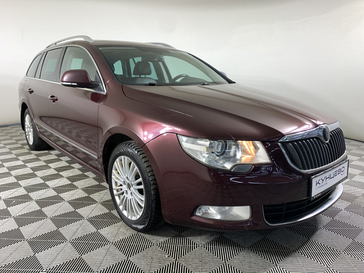 SKODA Superb 2, 2013 года, Робот, ТЕМНО-БОРДОВЫЙ