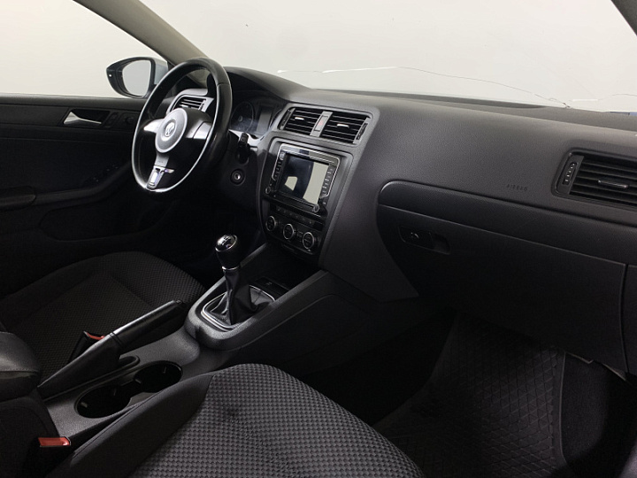 Volkswagen Jetta 1.4, 2014 года, Механика, Серебристый