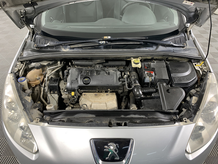 PEUGEOT 308 1.6, 2011 года, Автоматическая, Серебристый