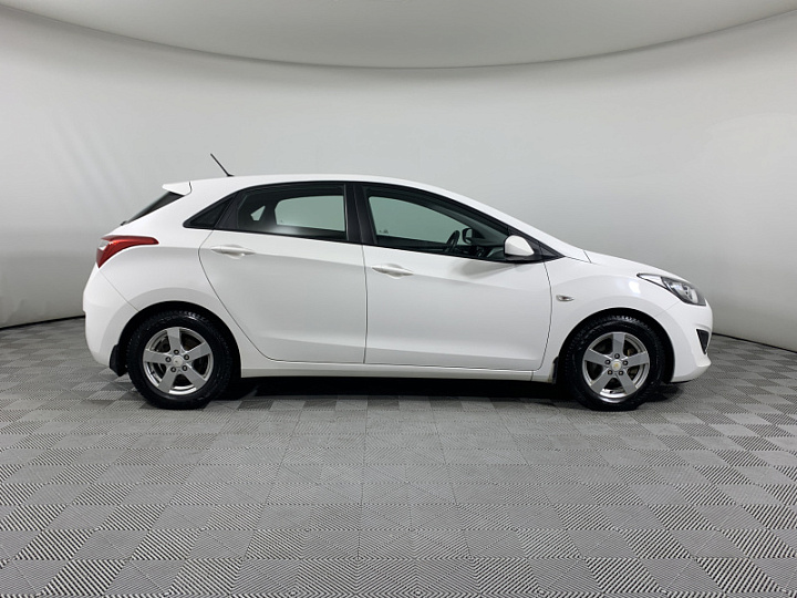 HYUNDAI i30 1.6, 2014 года, Автоматическая, БЕЛЫЙ