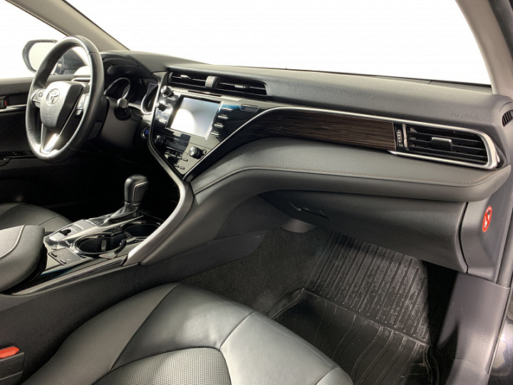 TOYOTA Camry 2.5, 2018 года, Автоматическая, Черный металлик