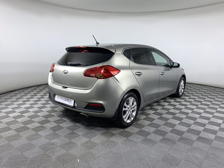 KIA Ceed 1.6, 2013 года, Автоматическая, Серебристый