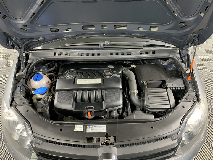 VOLKSWAGEN Golf Plus 1.6, 2010 года, Робот, СЕРЫЙ
