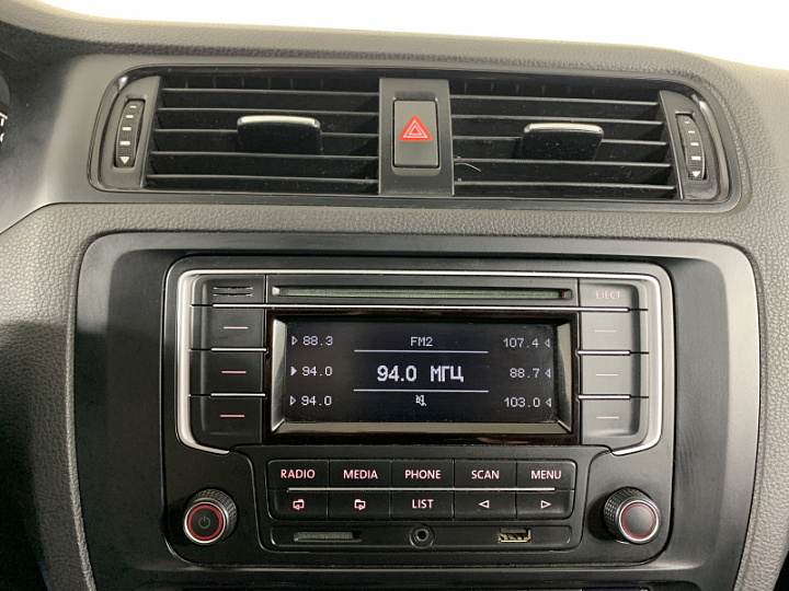 VOLKSWAGEN Jetta 1.4, 2014 года, Робот, БЕЛЫЙ