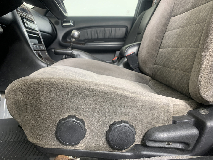 NISSAN Maxima 2, 1999 года, Механика, ЗЕЛЕНЫЙ
