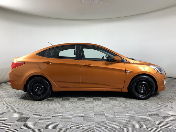 HYUNDAI Solaris 1.6, 2015 года, Автоматическая, ОРАНЖЕВЫЙ