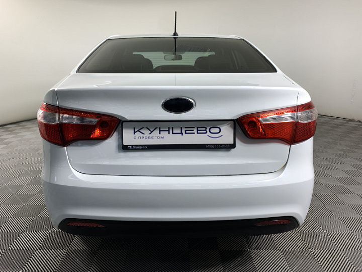KIA Rio 1.6, 2014 года, Механика, БЕЛЫЙ