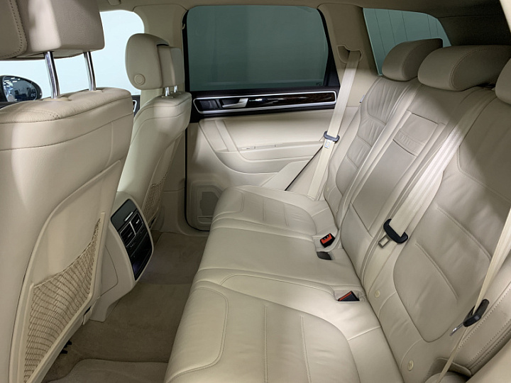 VOLKSWAGEN Touareg 3, 2014 года, Автоматическая, КОРИЧНЕВЫЙ