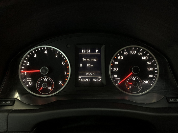 Volkswagen Tiguan 2, 2013 года, Автоматическая, Не определен