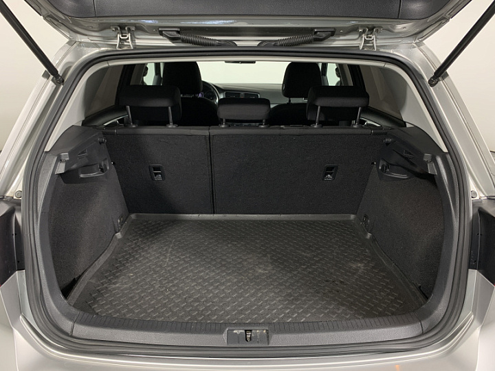 VOLKSWAGEN Golf 1.2, 2013 года, Робот, Серебристый