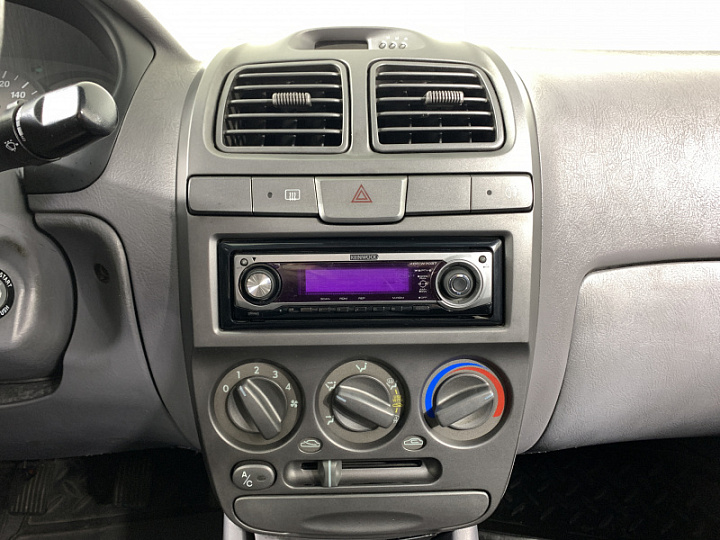 HYUNDAI Accent 1.5, 2006 года, Механика, Серебристый