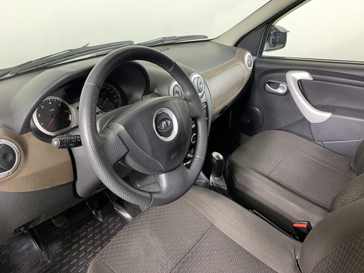 Lada Largus 1.6, 2014 года, Механика, БЕЛЫЙ